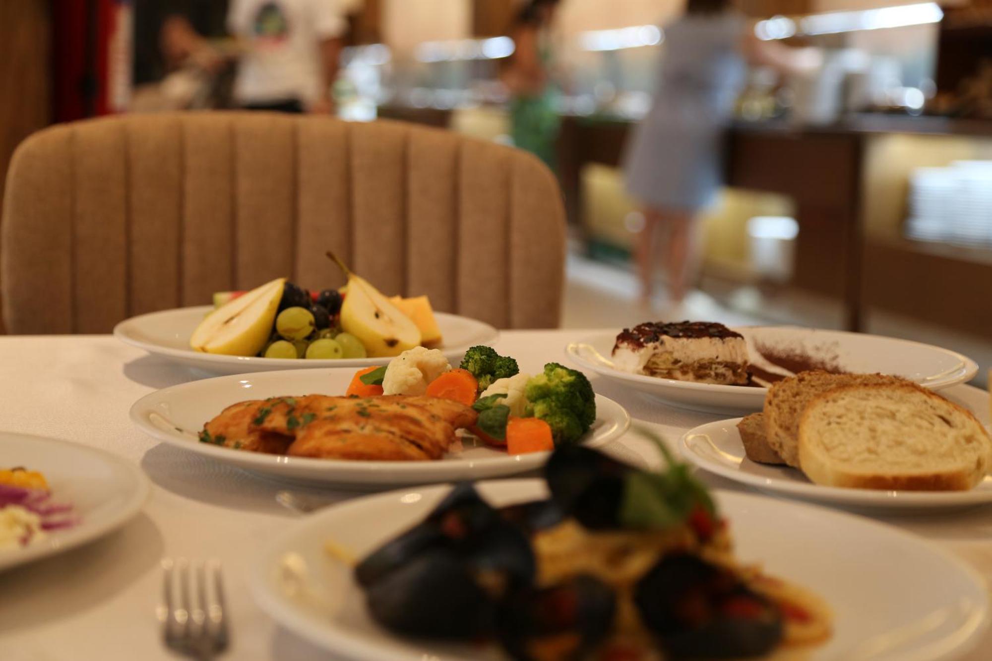 Riviera Palace Hotel 4*
