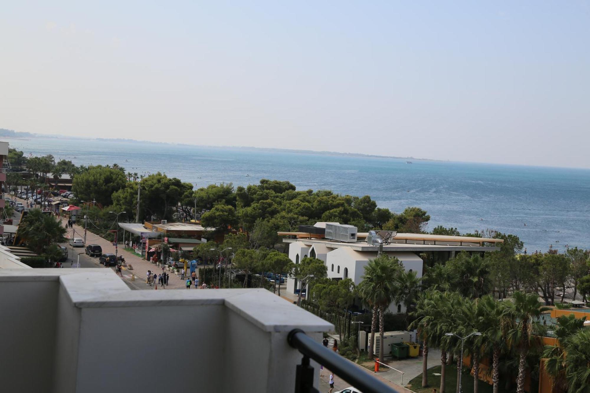 Hotel Riviera Palace Shëngjin