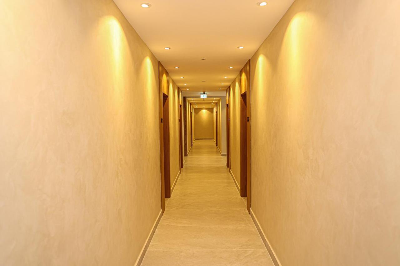 Riviera Palace Hotell 4*